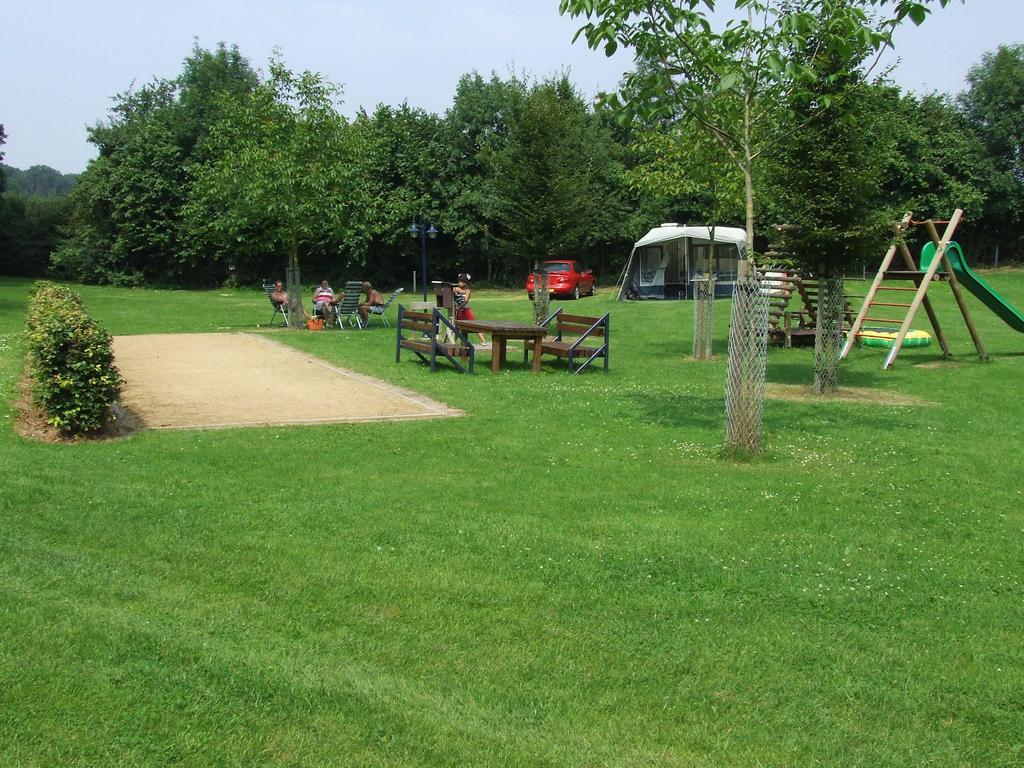 Holiday Home Ossa Basecamp Sint Odiliënberg 部屋 写真